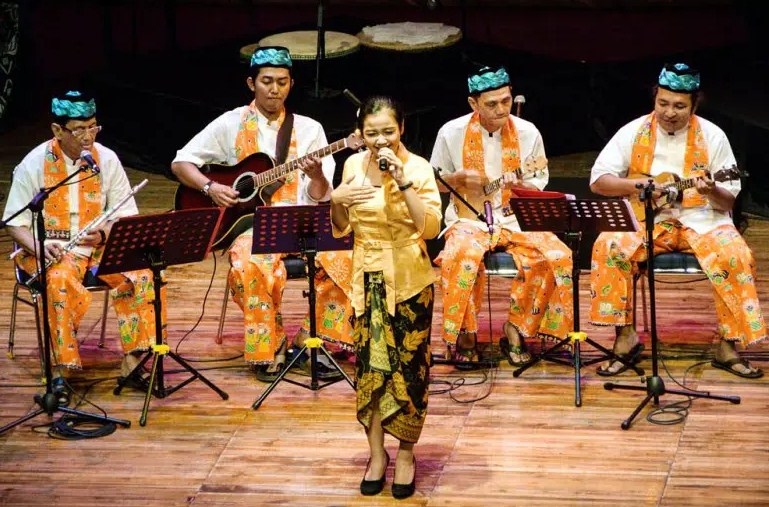 Aliran musik tradisional Indonesia dan kombinasinya
